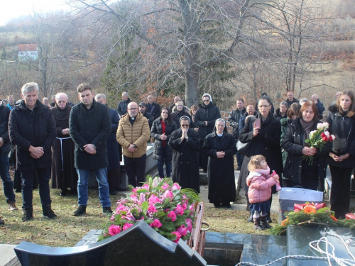 FOTO: Sahranjen vlč. Ivan Bošnjak