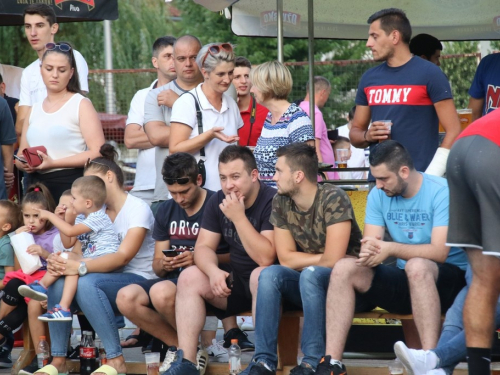 FOTO: Druga večer Streetball turnira u Prozoru