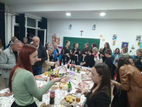 FOTO: Na Uzdolu održana promocija knjige ''Bez tebe'' Anice Grubeša-Nikolić