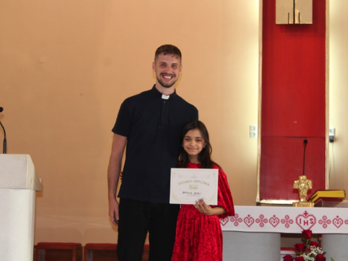 FOTO: U Prozoru održan 18. festival duhovne glazbe ''Djeca pjevaju Isusu''