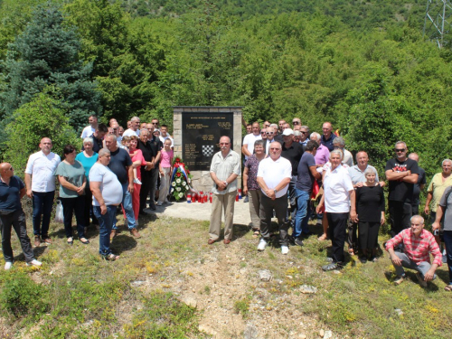 FOTO: U Rumbocima obilježena 52. obljetnica Fenix skupine 72