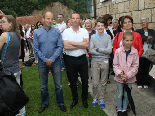 FOTO: Vanjska proslava sv. Ante u župi Gračac