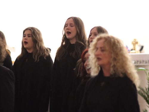 Veličanstvena završnica u Rami: ''Čuvarice'' koncertom u Prozoru zaključile korizmenu turneju