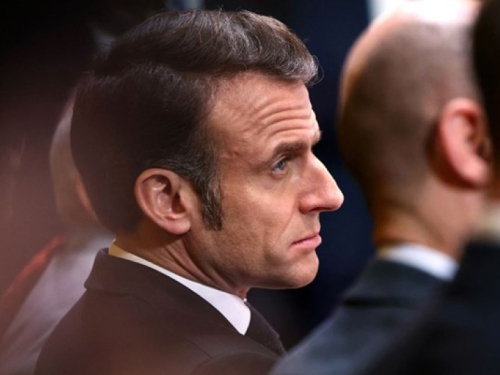 Macron: Samo Zelenski može pregovarati u ime svoje zemlje