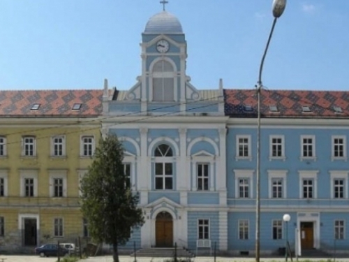 Upis u prvi razred gimnazije  Katoličkog školskog centra „Petar Barbarić“ - Travnik