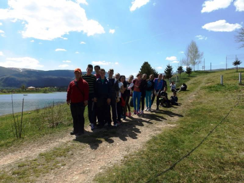 FOTO: Učenici u Eko akciji čišćenja obale Ramskog jezera