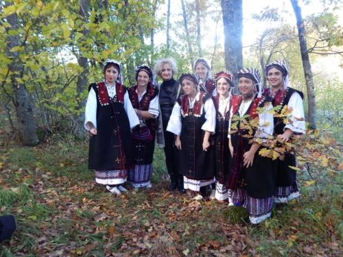 FOTO: Čuvarice snimaju spot za pjesmu 'Opadaj lišće'