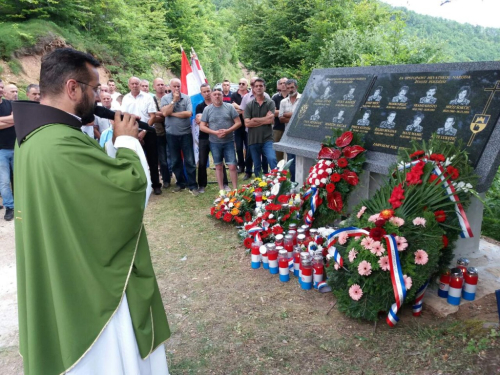 FOTO: Na Pomenu obilježena 25. obljetnica stradanja hrvatskih branitelja