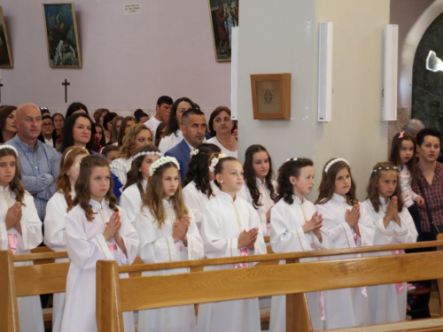 FOTO: Prva pričest u župi Rama Šćit