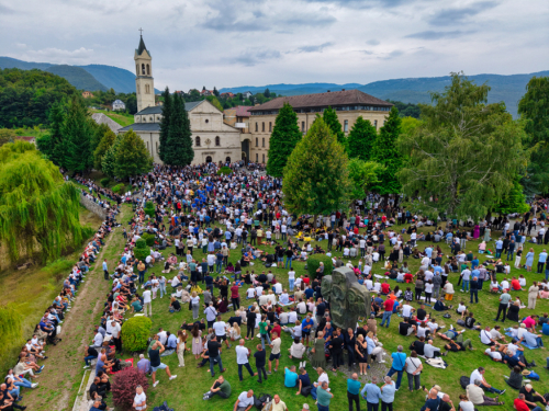FOTO: Uočnica na Šćitu - Mala Gospa 2025.