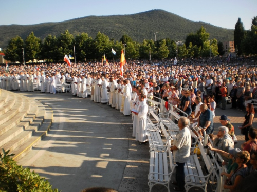 FOTO: Ramci hodočastili Gospi u Međugorje