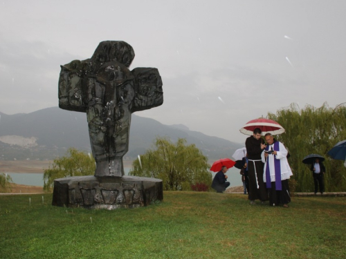 FOTO/VIDEO: Mala Gospa Rama - Šćit 2017.