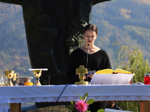 FOTO: Na Šćitu obilježen Dan sjećanja na ramske žrtve