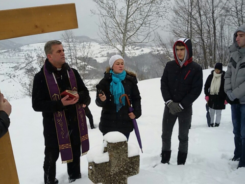 FOTO: Put križa - Druga korizmena nedjelja u župi Uzdol