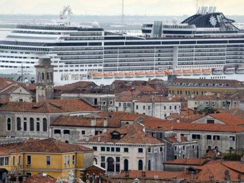 Kruzerima zabranjeno približavanje centru Venecije