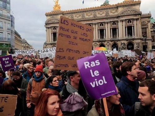 Deseci tisuća ljudi diljem Francuske prosvjedovali protiv obiteljskog nasilja