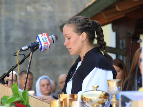 FOTO/VIDEO: Na Uzdolu obilježena 22. obljetnica stravičnog pokolja nad Hrvatima