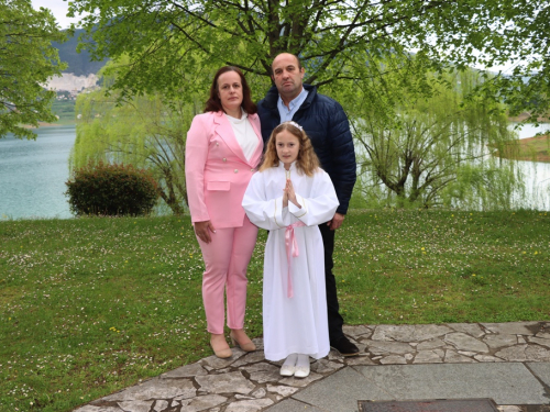 FOTO: Prva sveta Pričest u župi Rama-Šćit
