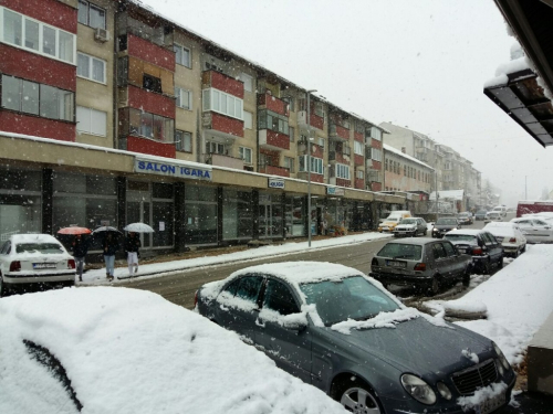 FOTO: Snijeg jutros zabijelio i Ramu