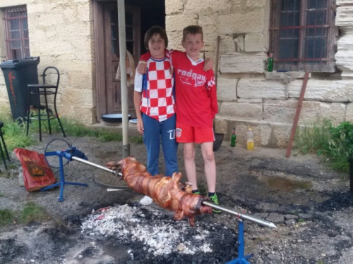 FOTO: Navijačko ludilo je krenulo! Šaljite nam fotke!