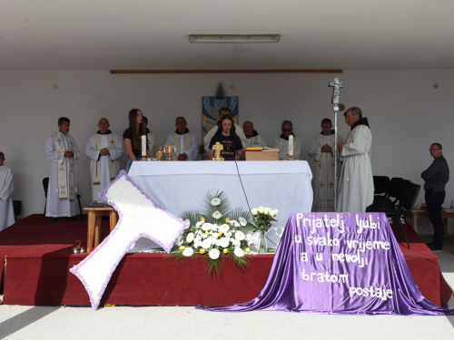 FOTO: Vanjska proslava svetoga Franje u Rumbocima