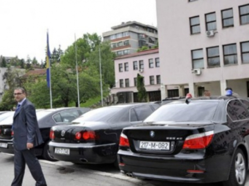 BiH bi u sljedećih mjesec i pol trebala dobiti čak 12 vlada