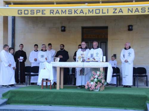 FOTO: Druga večer trodnevnice Maloj Gospi na Šćitu