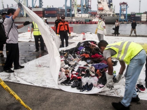 Teška potraga za ostacima aviona: Poginuo ronilac, problemi su ogromni