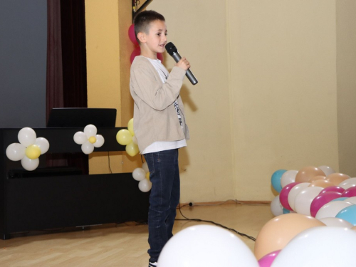 FOTO: Ines Markešić i Magdalena Zadro pobjednice dječjeg festivala ''Mala Rama 2024.''