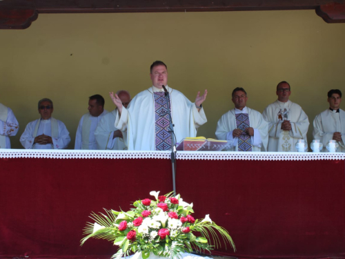 FOTO: Na Uzdolu svečano proslavljen sv. Ivo, patron župe