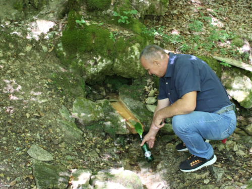 FOTO: Hodočašće na grob fra Stjepana Barišića u župi Uzdol
