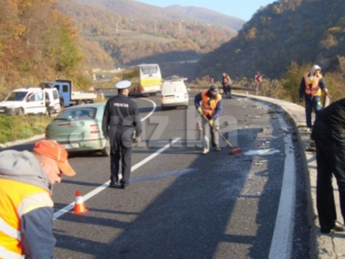 Konjic: U teškoj prometnoj nesreći jedna osoba poginula