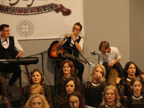 FOTO/VIDEO: Čuvarice održale 8. tradicionalni koncert u Prozoru