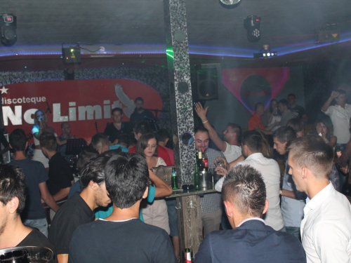 FOTO: Nives Celzijus nastupila u diskoteci 'No Limit'