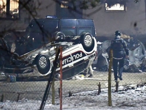Neredi kod Sarajeva: Migranti ozlijedili dva policajca