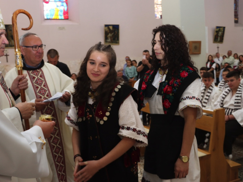 FOTO: Krizma u župi Rama-Šćit