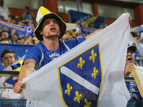 Hoće li FIFA kazniti BiH? Mario Karamatić traži zabranu ratnih simbola na tribinama