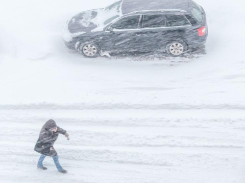 Najmanje pet mrtvih u snježnim olujama u SAD-u