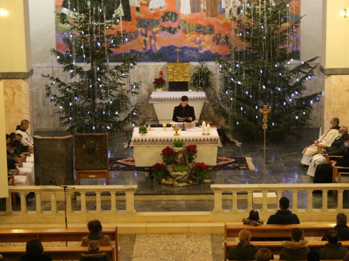 FOTO: Mise na Badnjak u župama Rama-Šćit, Prozor i filijali Orašac