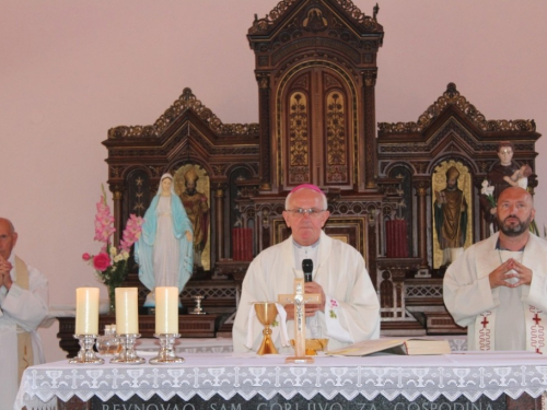 FOTO: Vanjska proslava patrona župe Solakova Kula