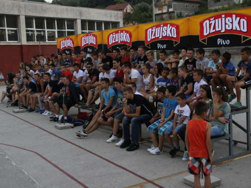 FOTO: Počeo turnir u uličnoj košarci "Streetball Rama 2016."