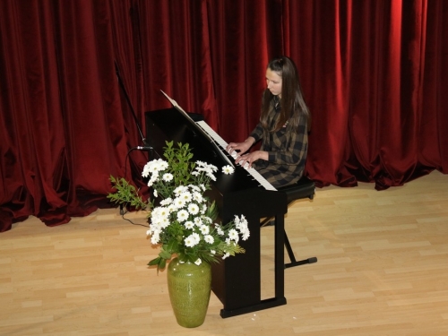 FOTO: U Prozoru održan koncert klasične glazbe 'Majci na dar'