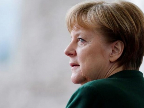 Merkel traži novi mandat