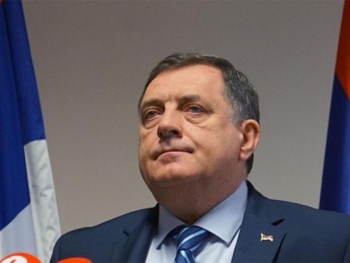 Dodik: ''Poručujem gavranu bošnjačke političke scene da odustane od islamske države''