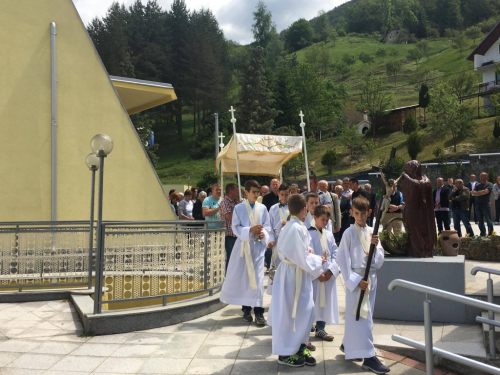 FOTO: Tijelovo na Uzdolu - 160 godina neprekinute tradicije