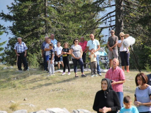 FOTO: Na Vran planini služena misa za poginule duvandžije