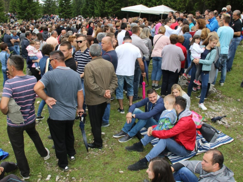 FOTO/VIDEO: Tisuće vjernika na Kedžari proslavilo ''Divin dan''