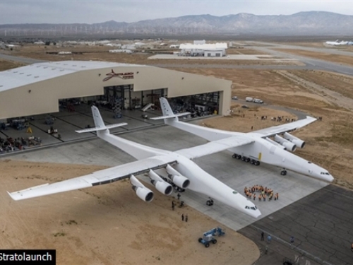 Predstavljen najveći svjetski zrakoplov