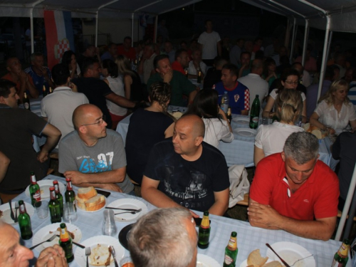 FOTO: Hrvatski član Predsjedništva BiH na druženju s ramskim HDZ-om