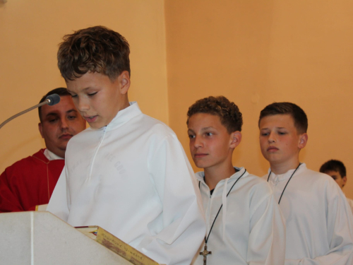 FOTO: Misa za početak nove vjeronaučne i nastavne godine u župi Prozor